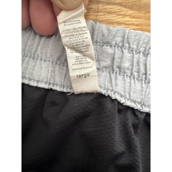 Vuori Shorts Women's Clementine 2.0 Performance Size L - Picture 4 of 5